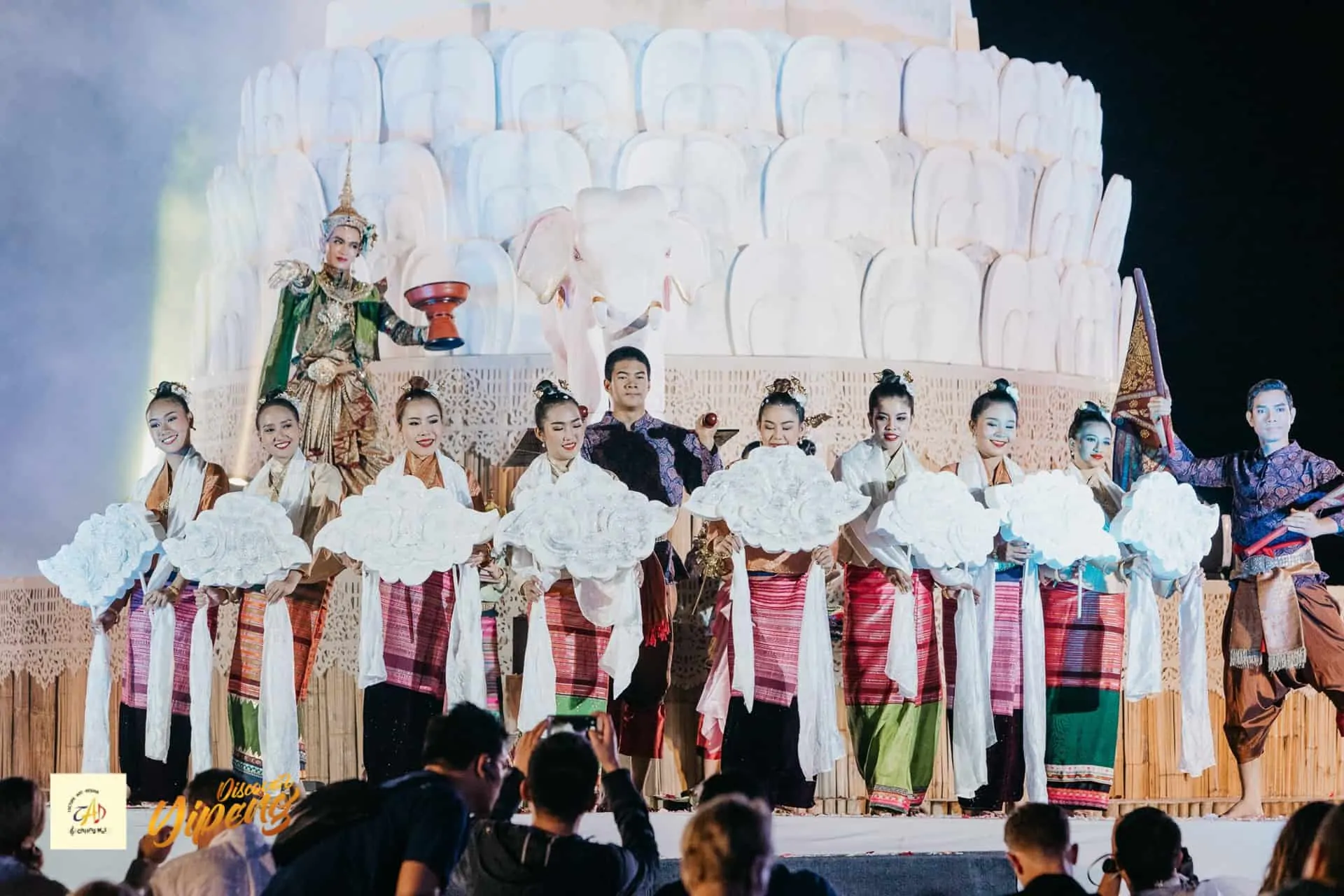 Chiang Mai Yipeng Lantern Festival by CAD Thai Traditional Dance Show