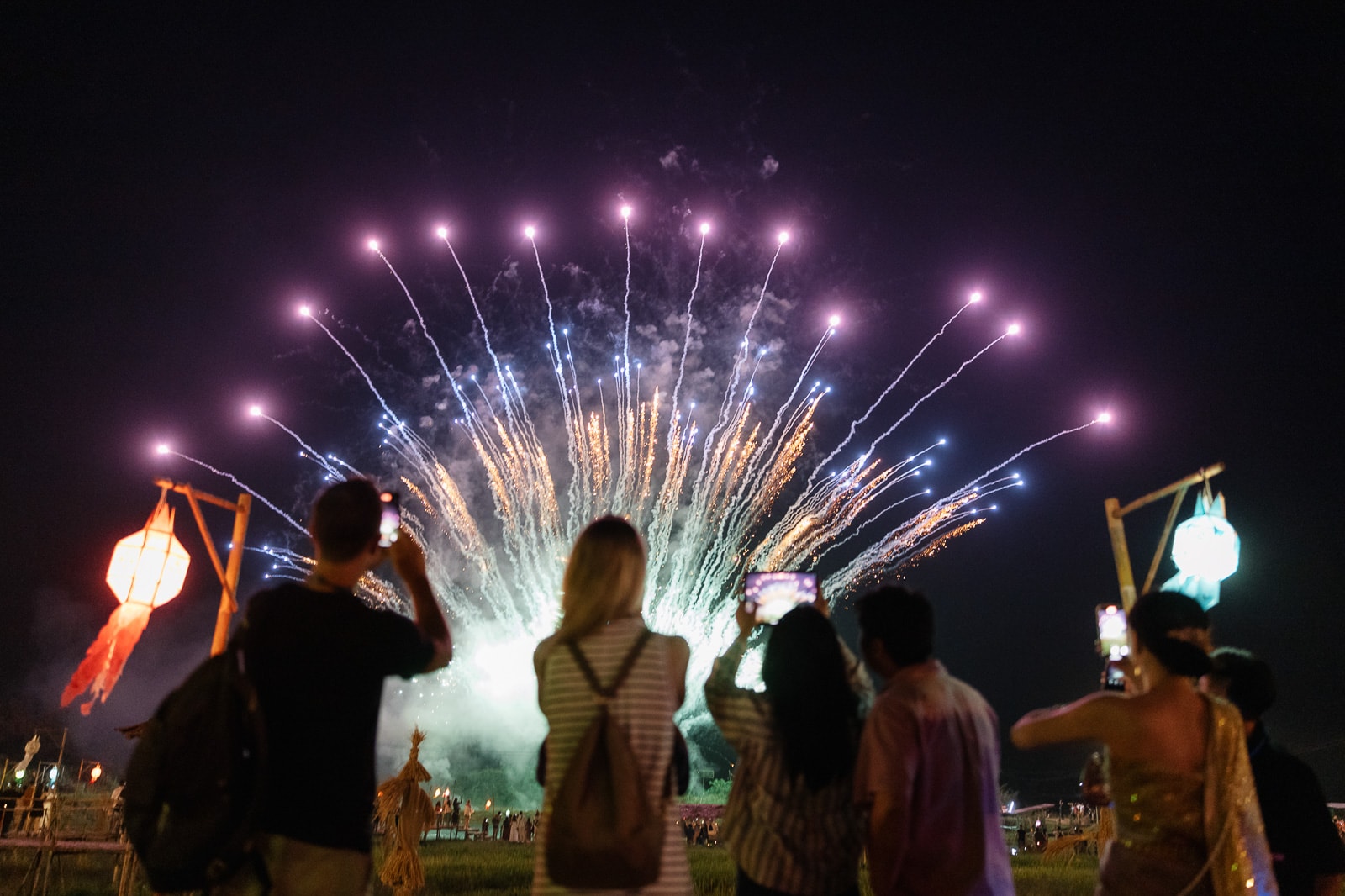 Event CAD Yi Peng Khomloy Sky Lantern Festival 2022 Gallery Yipeng