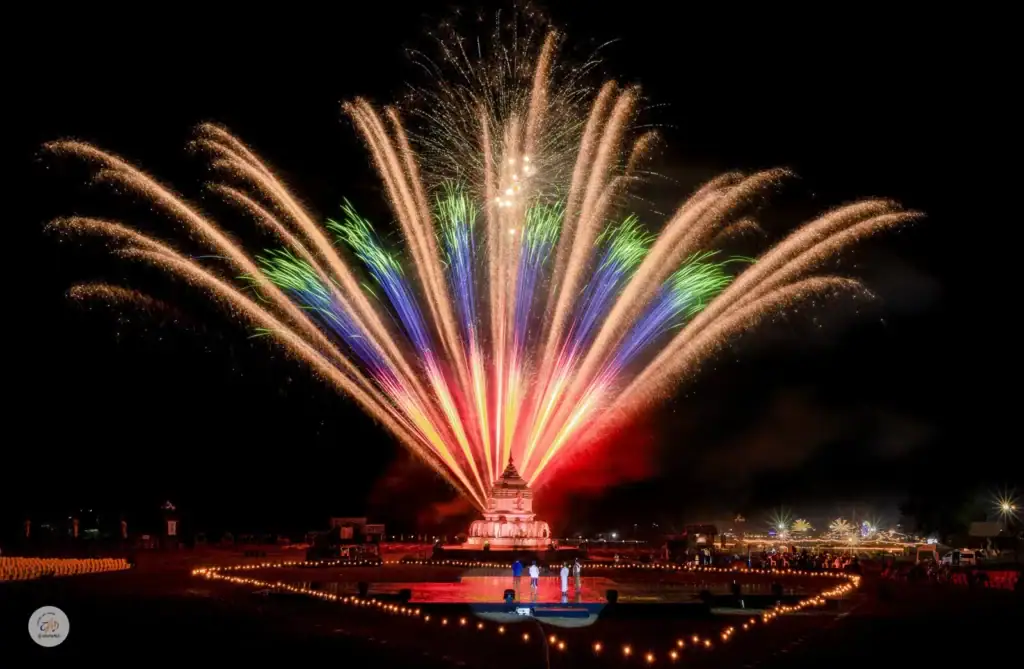 cad countdown chiang mai fireworks 1