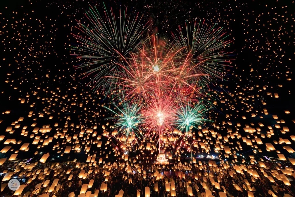 cad countdown chiang mai fireworks 6